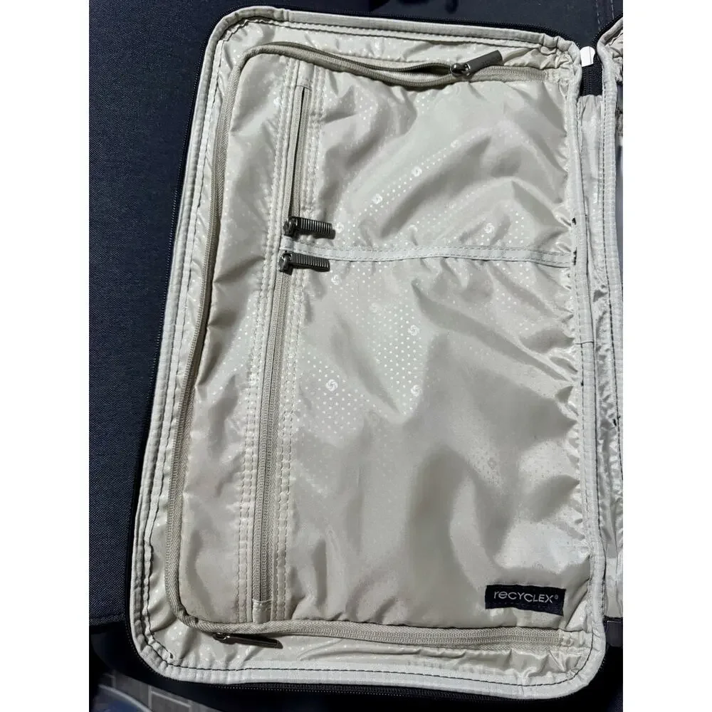 Samsonite silhouette 18